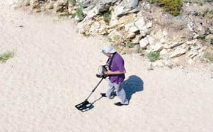 Searching with a metal detector in urban environments
