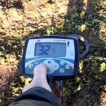 How to adjust the balance of soil on the MINELAB X-TERRA 705 manually